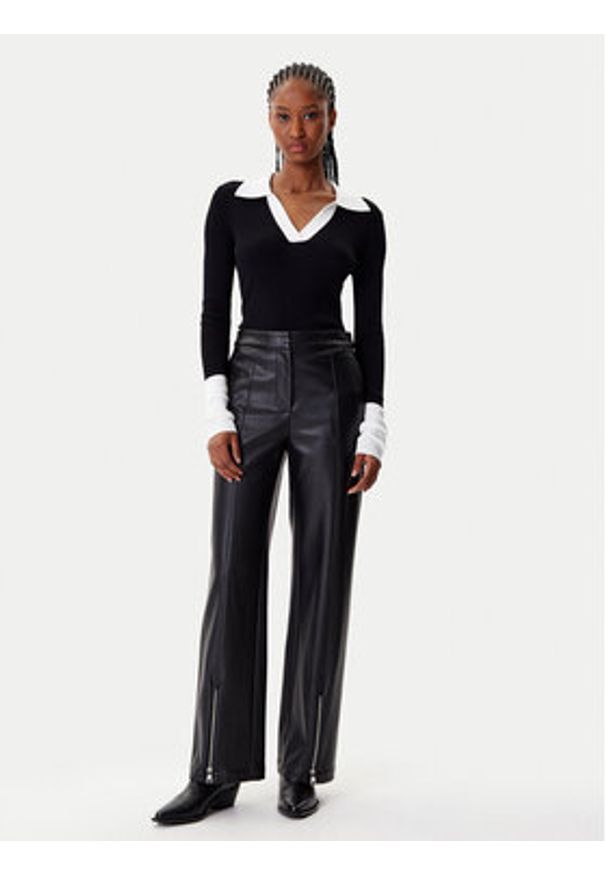 Karl Lagerfeld - KARL LAGERFELD Sweter A4W18043 Czarny Slim Fit. Typ kołnierza: dekolt w karo. Kolor: czarny. Materiał: syntetyk