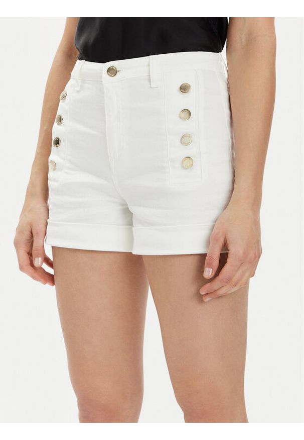 ViCOLO Szorty jeansowe DB5058 Biały Slim Fit. Kolor: biały. Materiał: bawełna
