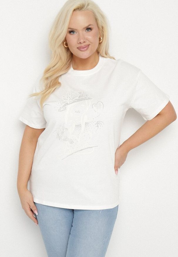 Born2be - Biały T-shirt z Bawełny z Cyrkoniowym Nadrukiem Sovtebia. Okazja: na co dzień. Kolor: biały. Materiał: bawełna. Wzór: nadruk. Sezon: lato. Styl: klasyczny, casual