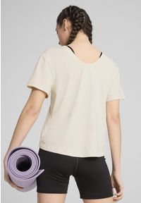 Puma - Damska luźna koszulka MOVE CLOUDSPUN PUMA Alpine Snow White. Kolor: biały, beżowy, wielokolorowy