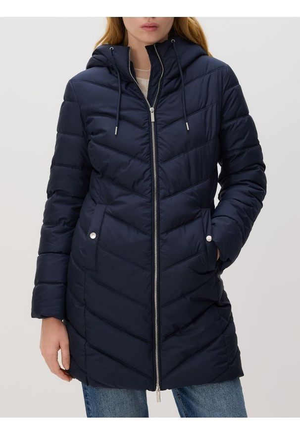 Reserved - Pikowana kurtka - granatowy. Kolor: niebieski. Materiał: tkanina. Długość: długie. Wzór: gładki