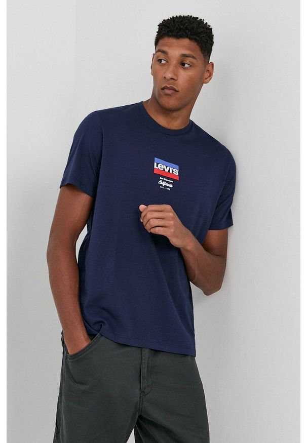Levi's® - Levi's - T-shirt bawełniany. Okazja: na co dzień, na spotkanie biznesowe. Kolor: niebieski. Materiał: bawełna. Wzór: nadruk. Styl: biznesowy, casual