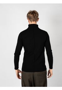 La Haine Inside Us Sweter "LM059" | A2308 3J LM059 | Mężczyzna | Czarny. Okazja: na co dzień. Typ kołnierza: kołnierzyk stójkowy. Kolor: czarny. Materiał: bawełna. Wzór: aplikacja. Styl: casual #5