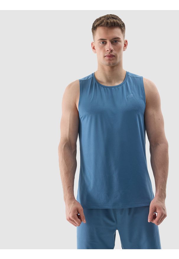 4f - Tank top treningowy regular z materiału z recyklingu męski - niebieski. Kolor: niebieski. Materiał: materiał. Wzór: jednolity, ze splotem, gładki. Sport: fitness