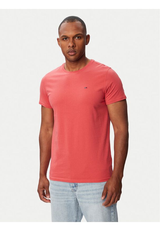 Tommy Jeans T-Shirt DM0DM04411 Czerwony Slim Fit. Kolor: czerwony. Materiał: bawełna