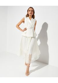 SELF PORTRAIT - Biała sukienka midi z plisowaniem. Kolor: biały. Materiał: koronka, żakard. Wzór: koronka. Typ sukienki: plisowane, dopasowane. Długość: midi