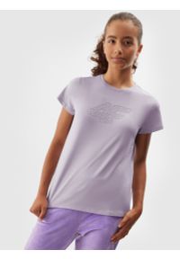 4F JUNIOR - T-shirt z nadrukiem dziewczęcy - fioletowy. Kolor: fioletowy. Materiał: bawełna. Długość rękawa: krótki rękaw. Długość: krótkie. Wzór: nadruk