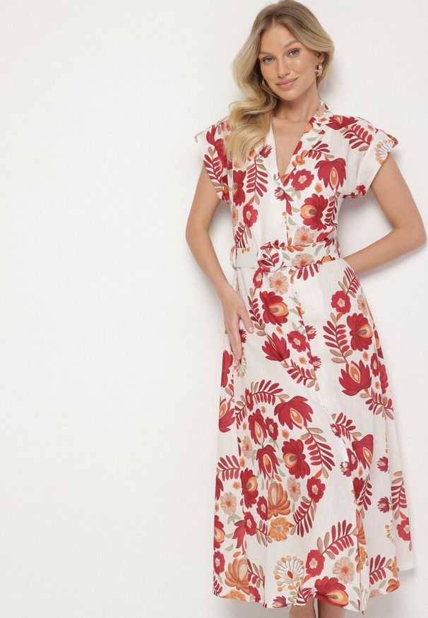 Born2be - Bordowa Sukienka z Wiskozą o Koszulowym Kroju z Paskiem z Klamrą Nitasiela. Okazja: na co dzień. Typ kołnierza: dekolt w kształcie V. Kolor: czerwony. Materiał: wiskoza. Długość rękawa: krótki rękaw. Typ sukienki: koszulowe. Styl: casual, klasyczny