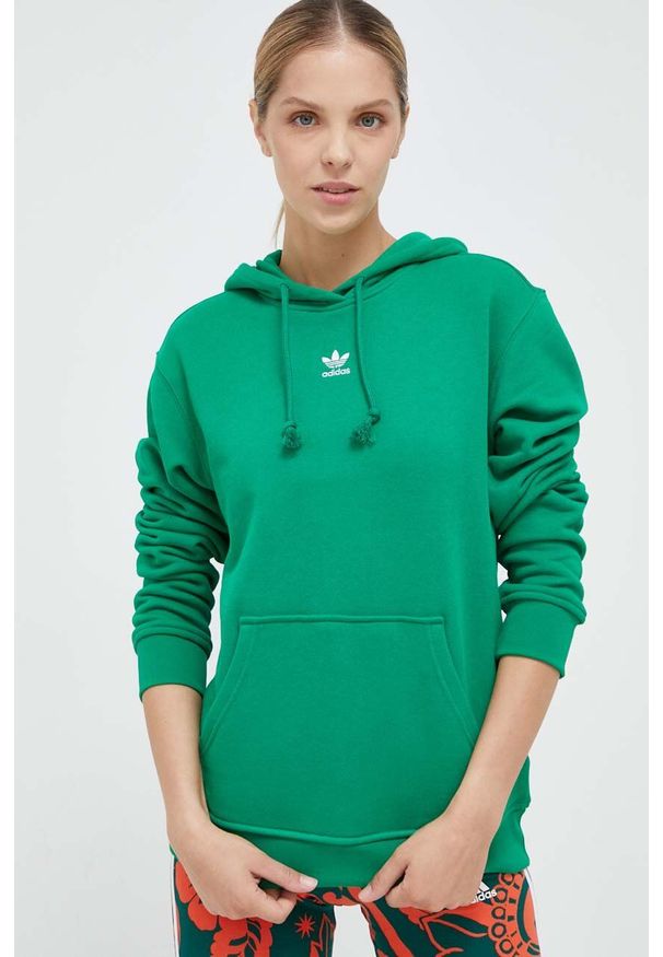 adidas Originals bluza bawełniana damska kolor zielony z kapturem gładka. Typ kołnierza: kaptur. Kolor: zielony. Materiał: bawełna. Wzór: gładki
