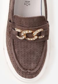 Renee - Brązowe Perforowane Mokasyny ze Skóry Naturalnej z Aplikacją na Platformie Heilarta. Kolor: brązowy. Materiał: skóra. Szerokość cholewki: normalna. Wzór: aplikacja. Obcas: na platformie #3