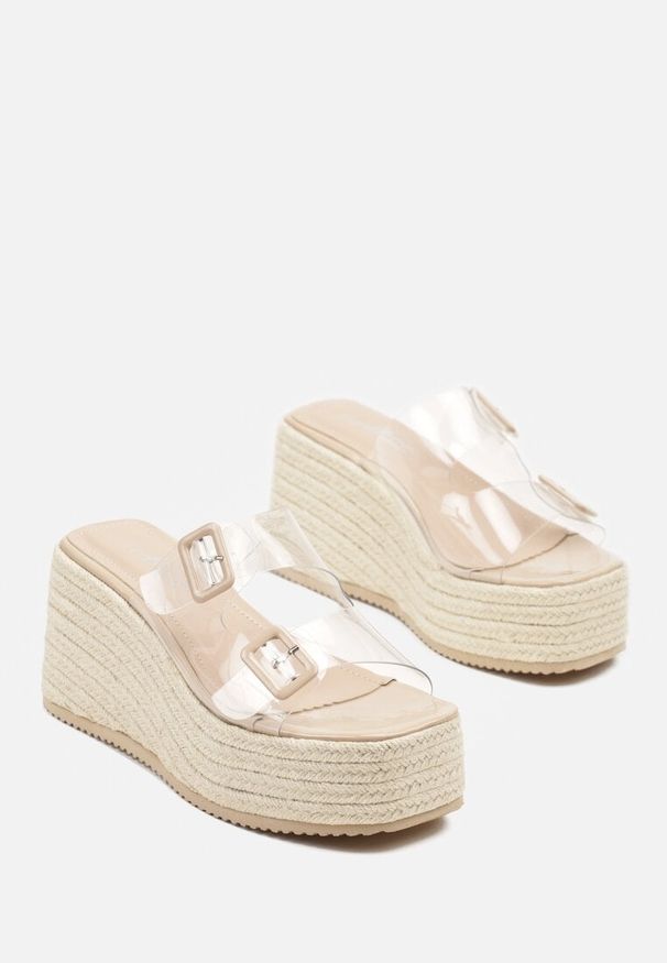 Renee - Beżowe Klapki na Plecionym Koturnie z Przezroczystymi Paskami i Klamrami Deovanth. Okazja: na spacer. Kolor: beżowy. Wzór: paski. Sezon: wiosna, lato. Obcas: na koturnie. Styl: boho, elegancki