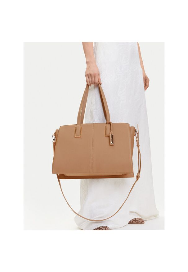 Torebka Aldo. Kolor: beżowy