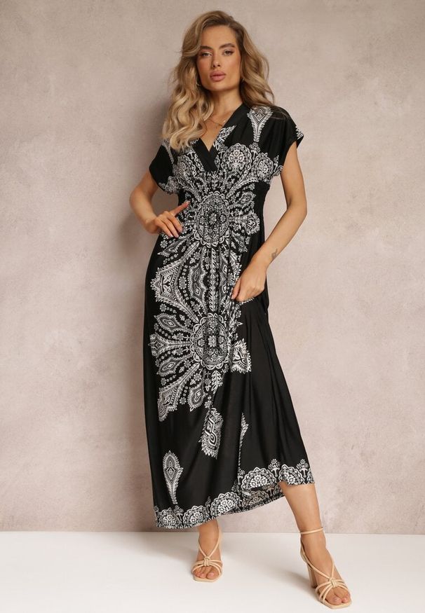 Renee - Czarna Sukienka Maxi w Etniczny Wzór Josanie. Kolor: czarny. Styl: wakacyjny, boho. Długość: maxi