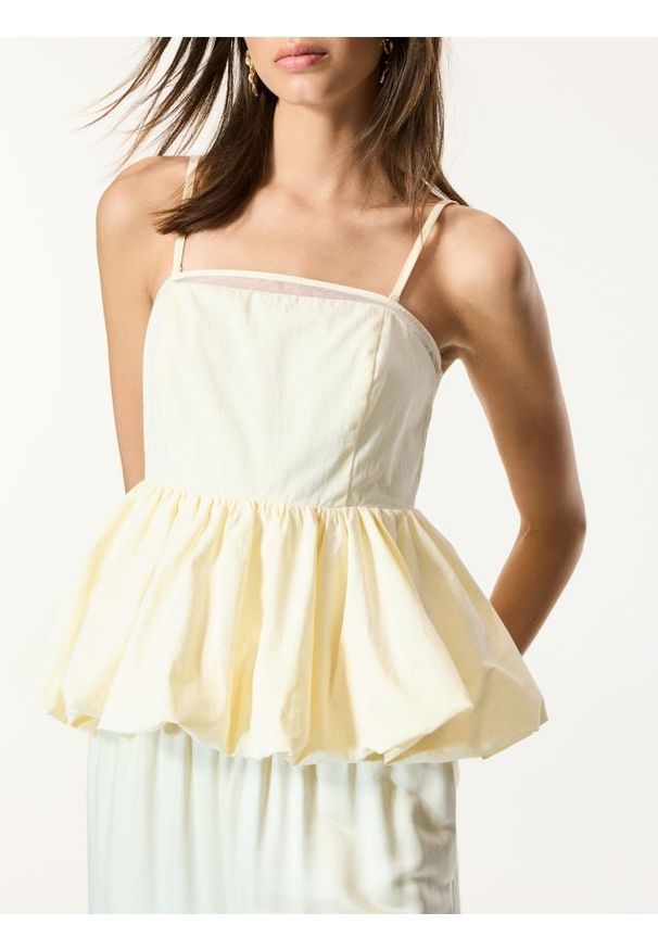 Reserved - Bluzka z baskinką - jasnożółty. Kolor: żółty. Materiał: bawełna, tkanina. Wzór: gładki. Styl: klasyczny