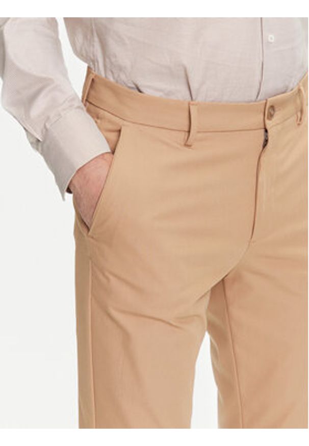 BOSS Chinosy P-Kaiton1 50543945 Beżowy Slim Fit. Kolor: beżowy. Materiał: bawełna