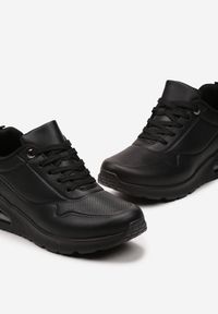 Born2be - Czarne Sneakersy z Podeszwą Air i Ozdobną Perforacją Florias. Kolor: czarny #6