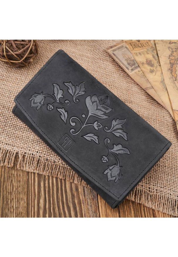 PAOLO PERUZZI - Portfel damski skórzany Paolo Peruzzi czarny T-01. Kolor: czarny. Wzór: kwiaty