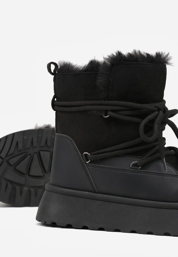 Renee - Czarne Śniegowce na Platformie Ozdobione Futerkiem Anwedea. Okazja: na co dzień. Kolor: czarny. Materiał: futro. Wzór: aplikacja. Sezon: zima. Obcas: na platformie. Styl: casual, elegancki