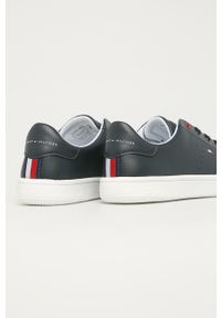 TOMMY HILFIGER - Tommy Hilfiger - Buty. Nosek buta: okrągły. Zapięcie: sznurówki. Kolor: niebieski. Materiał: syntetyk, materiał, skóra ekologiczna, guma. Szerokość cholewki: normalna #2