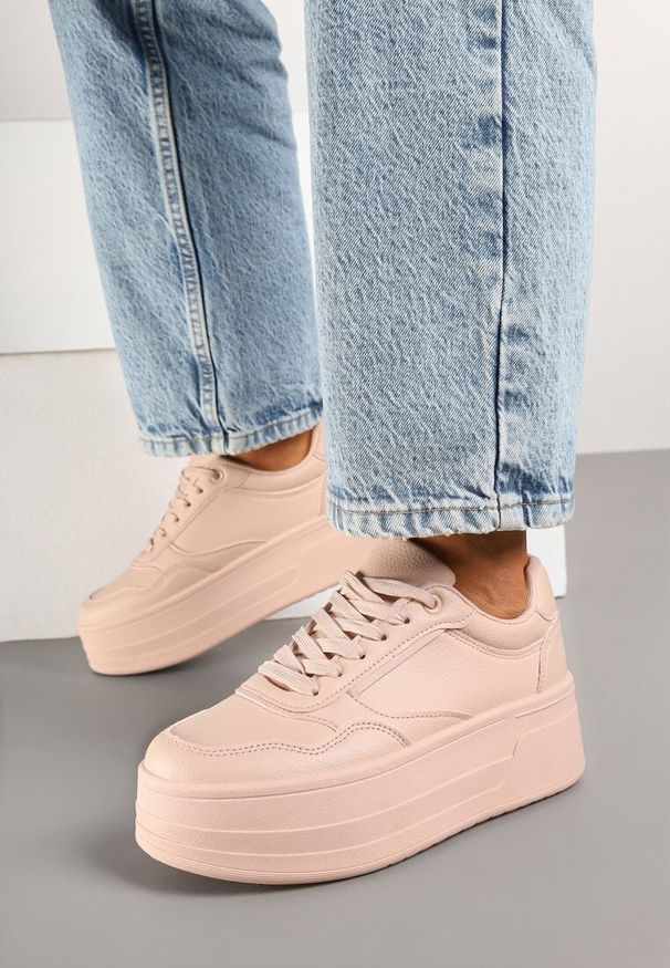 Born2be - Różowe Sneakersy na Tłoczonej Grubej Podeszwie Vaitessa. Okazja: na co dzień, na spacer. Kolor: różowy. Materiał: jeans. Sport: turystyka piesza