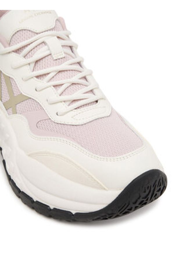 Armani Exchange Sneakersy XW001626 AF19530 MZ291 Różowy. Kolor: różowy. Materiał: materiał