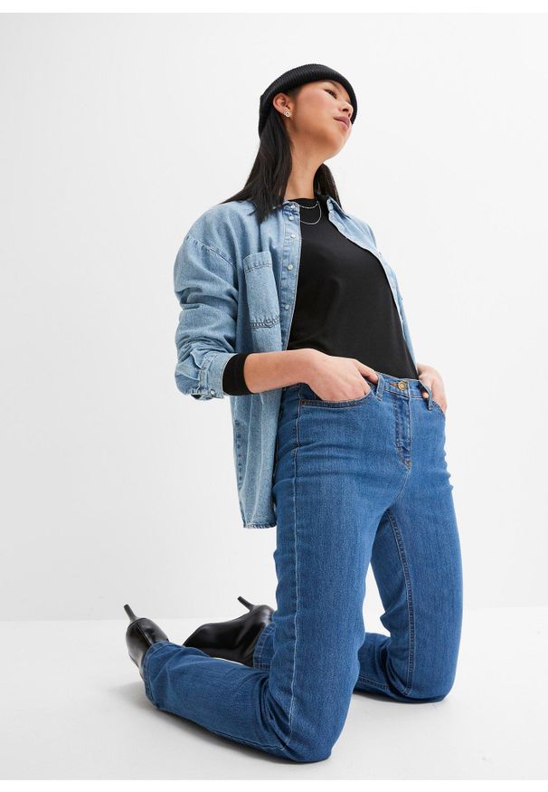 bonprix - Jeansy ze stretchem, straight, mid waist. Stan: podwyższony. Kolor: niebieski. Styl: klasyczny
