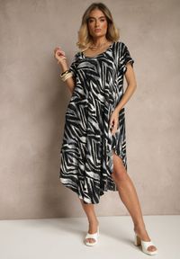 Renee - Czarna Rozkloszowana Sukienka z Bawełny z Dłuższym Tyłem Ronellea. Okazja: na co dzień, na imprezę. Kolor: czarny. Materiał: bawełna. Sezon: lato. Styl: casual, elegancki