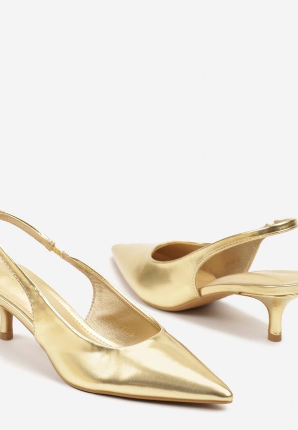 Renee - Złote Sandały Vices Slingback na Obcasie Typu Kaczuszka Kovirida. Okazja: na co dzień. Kolor: złoty. Materiał: jeans. Obcas: na obcasie. Styl: klasyczny, elegancki, casual. Wysokość obcasa: średni