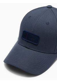 Ombre Clothing - Czapka męska z daszkiem bejsbolówka z patchem – granatowa V2. Kolor: niebieski. Materiał: bawełna. Wzór: aplikacja, ze splotem. Styl: casual #3