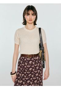 Big-Star - Sweter damski ażurowy z krótkim rękawem perłowy Diona 103. Okazja: na co dzień. Kolor: kremowy. Materiał: denim, dzianina, bawełna, tkanina. Długość rękawa: krótki rękaw. Długość: krótkie. Wzór: ażurowy. Styl: casual, klasyczny #1