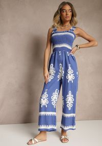 Renee - Niebieski Kombinezon Wide Leg z Wiskozy na Ramiączkach Zdobiony Etnicznym Wzorem Melriti. Okazja: na co dzień. Kolor: niebieski. Materiał: wiskoza. Długość rękawa: na ramiączkach. Wzór: aplikacja. Styl: klasyczny, casual