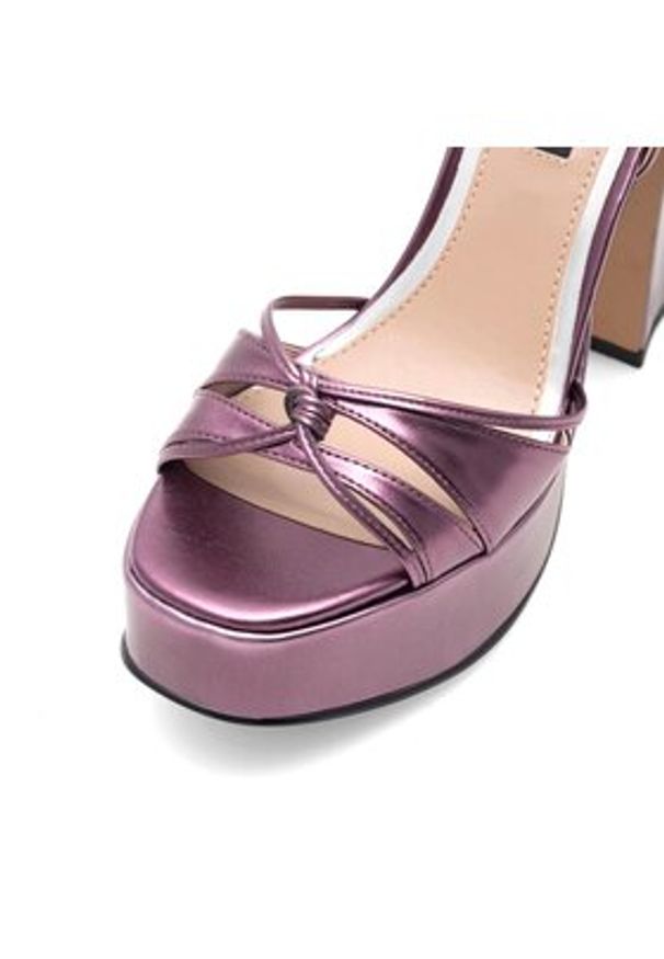 Nine West Sandały Aahida ZL23002CC Fioletowy. Kolor: fioletowy. Materiał: skóra