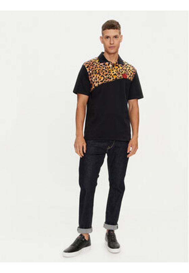 Just Cavalli Polo 76OAG6R2 Czarny Regular Fit. Typ kołnierza: polo. Kolor: czarny. Materiał: bawełna