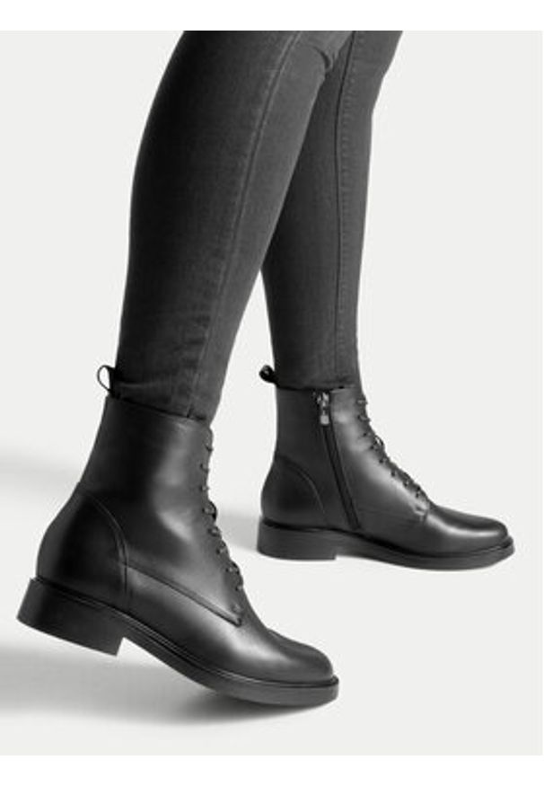 Gino Rossi - GINO ROSSI Trzewiki ANITA-25205PE Czarny. Kolor: czarny. Materiał: skóra
