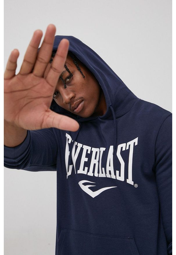 EVERLAST - Everlast Bluza męska kolor granatowy z kapturem z nadrukiem. Okazja: na co dzień. Typ kołnierza: kaptur. Kolor: niebieski. Materiał: dzianina. Wzór: nadruk. Styl: casual