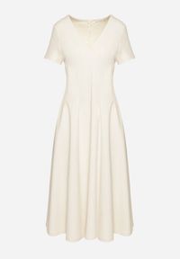 Born2be - Jasnobeżowa Taliowana Sukienka z Bawełną Zeraviae. Okazja: na co dzień. Kolor: beżowy. Materiał: bawełna. Typ sukienki: sportowe, proste. Styl: klasyczny, casual, sportowy #6