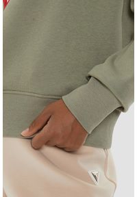 Guess - GUESS Zielona bluza damska z dużym logo Original Fleece. Kolor: zielony