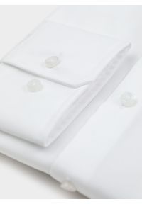 Pako Lorente - PAKO LORENTE – Koszula męska w kolorze białym P000B-1X-057-B-R. Typ kołnierza: kołnierzyk klasyczny. Kolor: biały. Materiał: bawełna. Długość rękawa: długi rękaw. Długość: długie. Wzór: gładki. Styl: elegancki, klasyczny #4