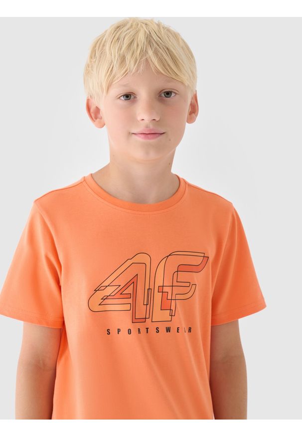 4f - 4F T-shirt z nadrukiem chłopięcy - pomarańczowy 122 (6-7 lat). Okazja: na co dzień. Kolor: pomarańczowy. Materiał: bawełna, jersey, dzianina. Długość rękawa: krótki rękaw. Długość: krótkie. Wzór: nadruk. Sezon: lato. Styl: sportowy, klasyczny, casual