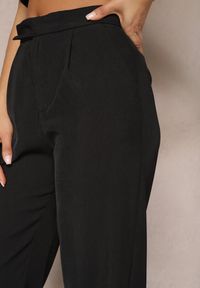 Renee - Czarne Szerokie Spodnie z Zapięciem na Haczyk Brutris. Okazja: na co dzień. Stan: podwyższony. Kolor: czarny. Styl: elegancki, casual #4
