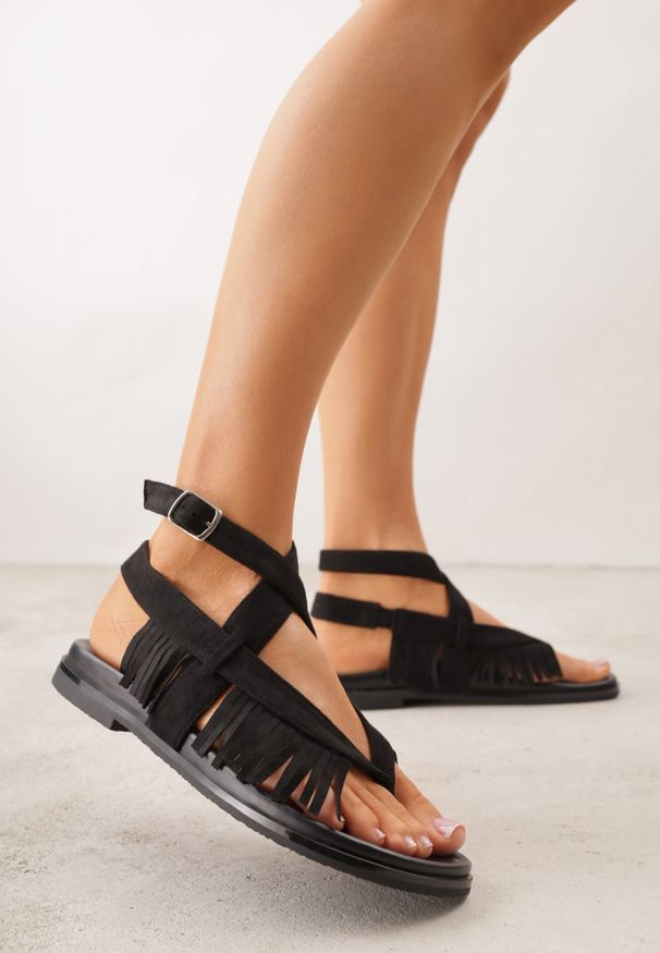 Born2be - Czarne Sandały w Stylu Rzymianek z Frędzlami Lysoph. Okazja: na co dzień. Kolor: czarny. Materiał: jeans, len. Sezon: lato. Styl: boho, elegancki, casual