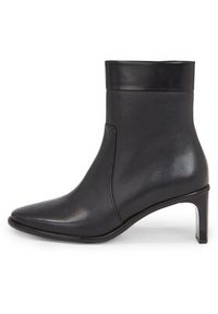 Calvin Klein Botki Curved Stil Ankle Boot 55 HW0HW01889 Czarny. Kolor: czarny. Materiał: skóra