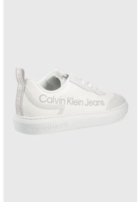 Calvin Klein Jeans sneakersy kolor biały. Nosek buta: okrągły. Zapięcie: sznurówki. Kolor: biały. Materiał: guma #2