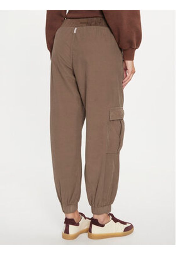 Deha Spodnie dresowe D12367 Brązowy Loose Fit. Kolor: brązowy. Materiał: bawełna