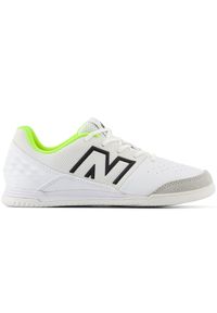 New Balance - Halówki dziecięce AUDAZO V6 COMMAND IN JNR SJA2IWH6 – białe. Kolor: biały. Materiał: syntetyk, materiał. Szerokość cholewki: normalna #1