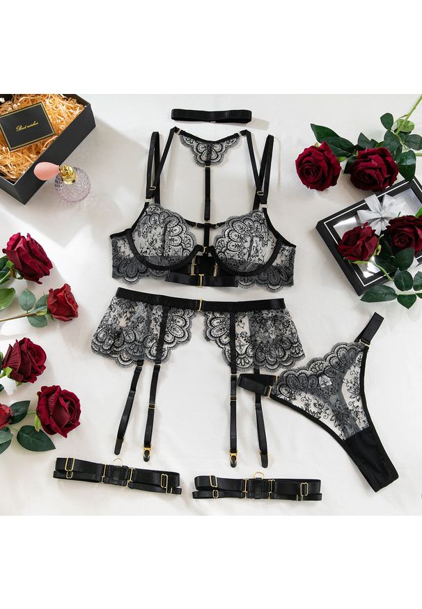 Intica - Koronkowy komplet bielizny z regulowanymi ramiączkami Asiya. Kolor: czarny. Materiał: koronka. Wzór: koronka