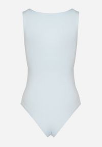 Born2be - Jasnoniebieskie Body Hyrmime. Typ kołnierza: dekolt kwadratowy. Kolor: niebieski. Materiał: dzianina, jeans. Długość rękawa: bez rękawów. Sezon: lato. Styl: klasyczny #4