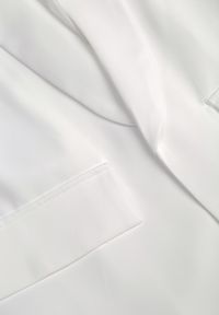 Born2be - Biała Pudełkowa Marynarka bez Zapięcia z Marszczeniami na Rękawach Annaloa. Okazja: do pracy, na co dzień. Kolor: biały. Materiał: materiał, jeans. Styl: elegancki, casual, wizytowy #4
