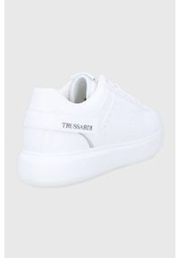 Trussardi Jeans - Trussardi buty męskie kolor biały. Nosek buta: okrągły. Zapięcie: sznurówki. Kolor: biały. Materiał: guma #3