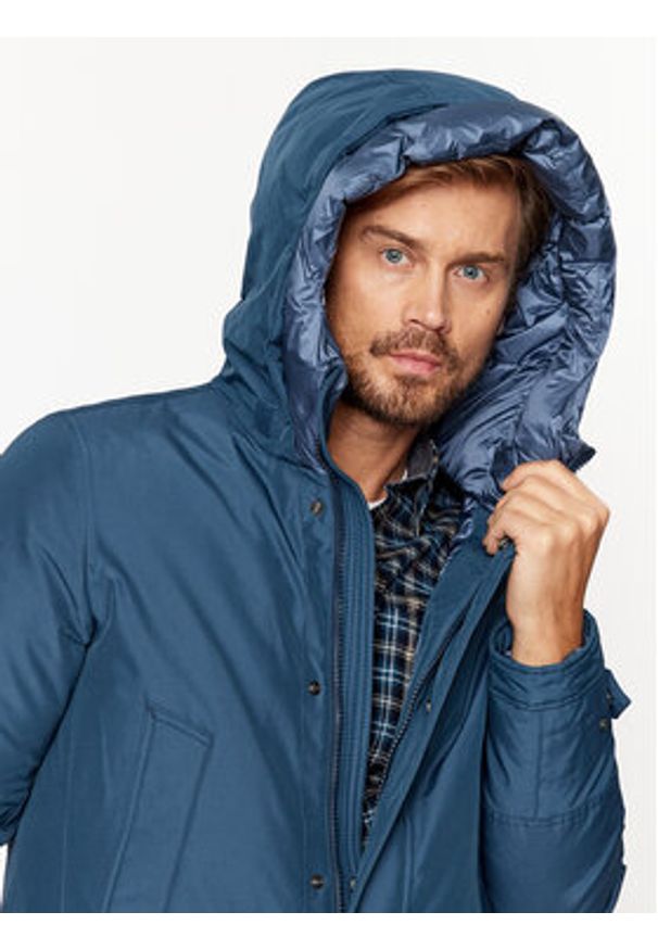 Woolrich Kurtka puchowa Polar CFWOOU0487MRUT0001 Granatowy Regular Fit. Kolor: niebieski. Materiał: bawełna